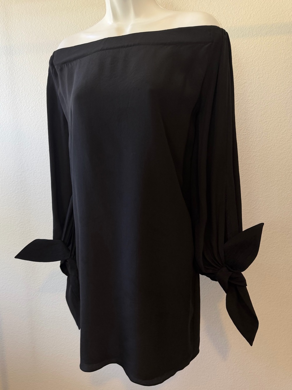Azeeza Off The Shoulder Mini Dress Tie Sleeves‎ Size S